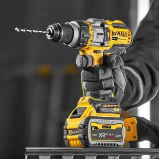 Комплект акумулаторни инструменти DeWALT DCK2052H2T/ 18V/ 2x5Ah