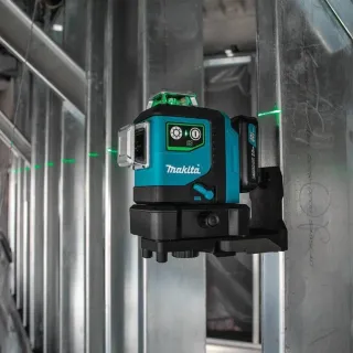 Нивелир лазерен линеен Makita SK700GD 3D/ 12V