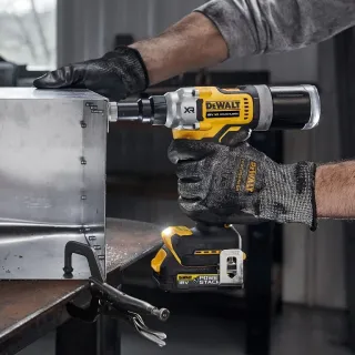 Акумулаторна нитачка за поп-нитове DeWALT DCF414NT/ 18V