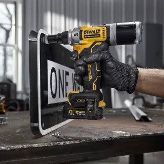 Акумулаторна нитачка за поп-нитове DeWALT DCF414E2GT/ 18V/ 2x2Ah