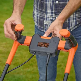 Електрическа косачка Black and Decker BEMW461BH/ 1.4 kW