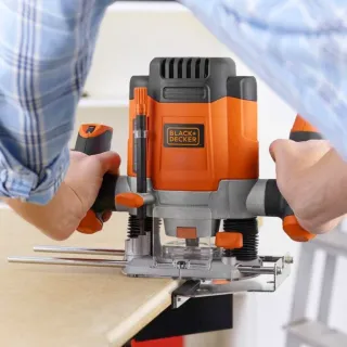 Оберфреза Black and Decker KW1200E-QS/ 1200W