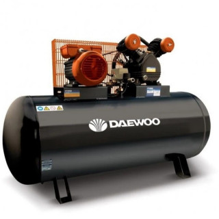 Бутален компресор за въздух Daewoo DAC200C 1.50kW