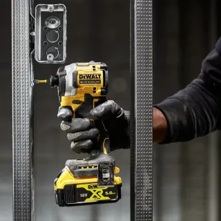 Комплект акумулаторни инструменти DeWALT DCK2052H2T/ 18V/ 2x5Ah